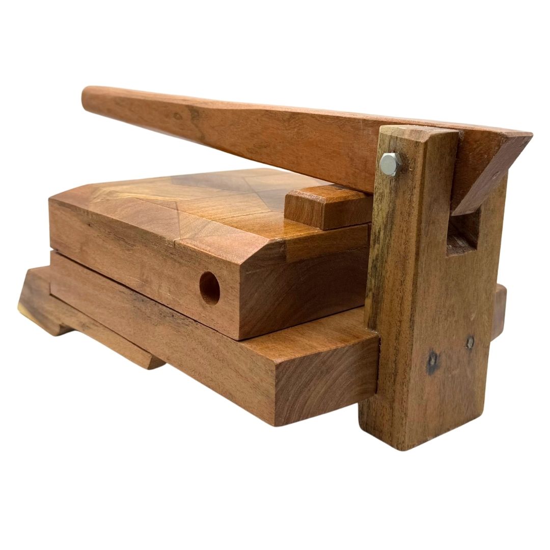 Tortilla Press - Tortilladora de Madera Barnizada / Mezquite - 7 3/16" x 8 1/4" - MexGrocer.com