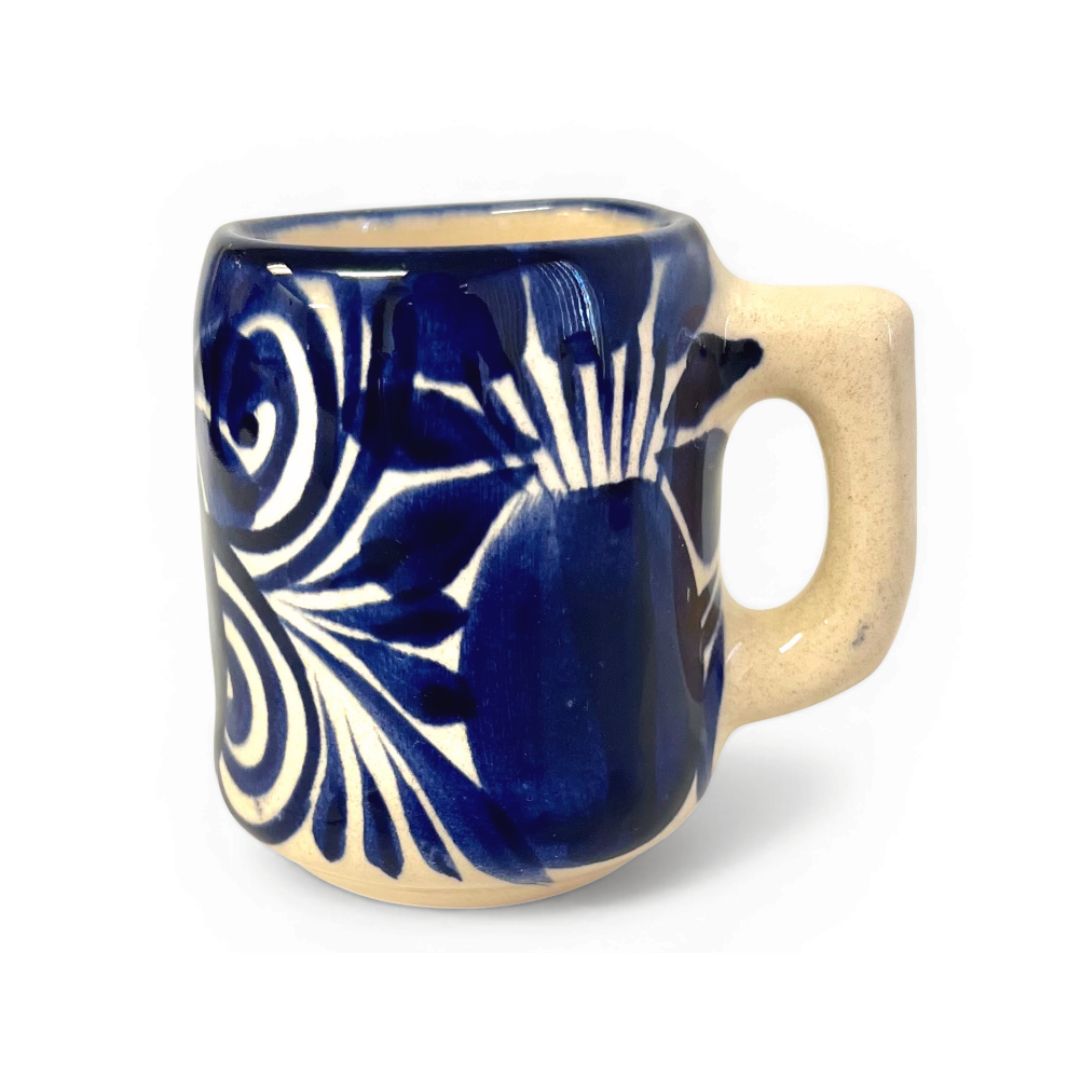 La Mexicana Tequilero de Talavera Azul de Guanajuato – Vaso de Tequila de Cerámica de 2 oz